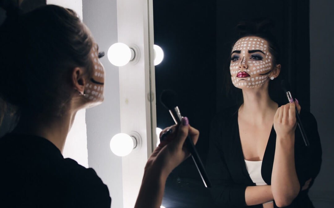 5 Tips for Choosing the Best Lighting for Applying Makeup